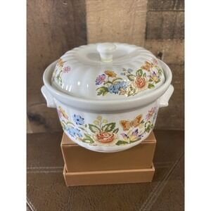 Vintage Aynsley Cottage Garden HyStyle 5" Lidded ramekin Dish - 0.5 Qt